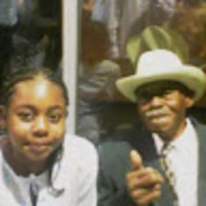 Meet your Posher, Lorie